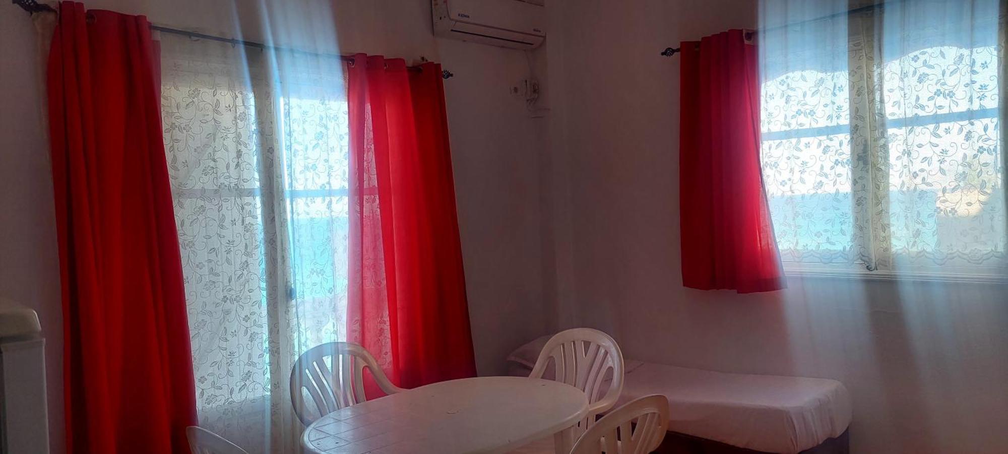 עין אל טורק Residence Yasamine Ain El Turck מראה חיצוני תמונה